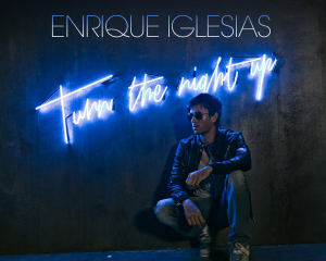 Enrique-Iglesias-Turn-the-Night-Up